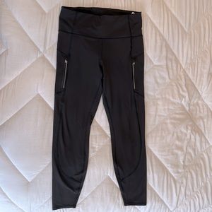 Athleta Rainier tight, size M, Black. Fits similar to 7/8 length
